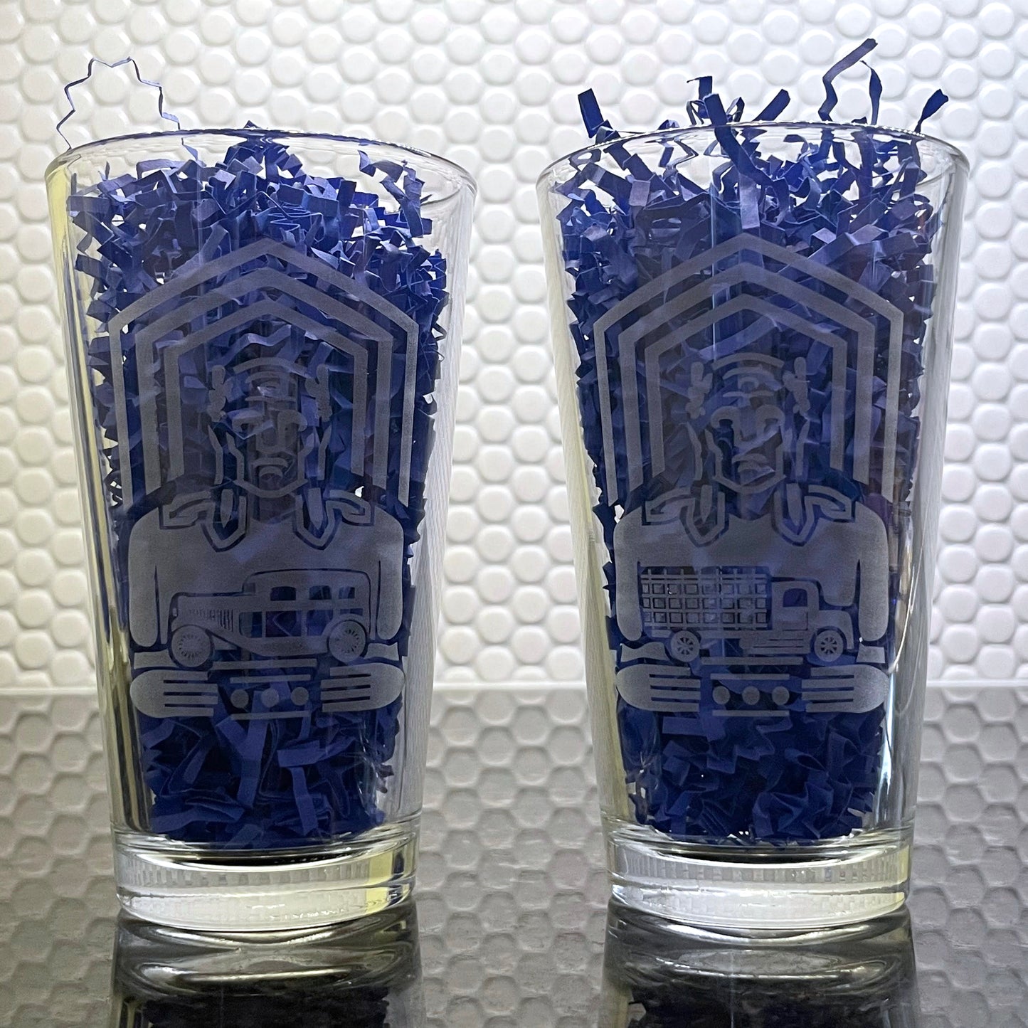 Cleveland Guardian Pint Glass, Automobile (SW)